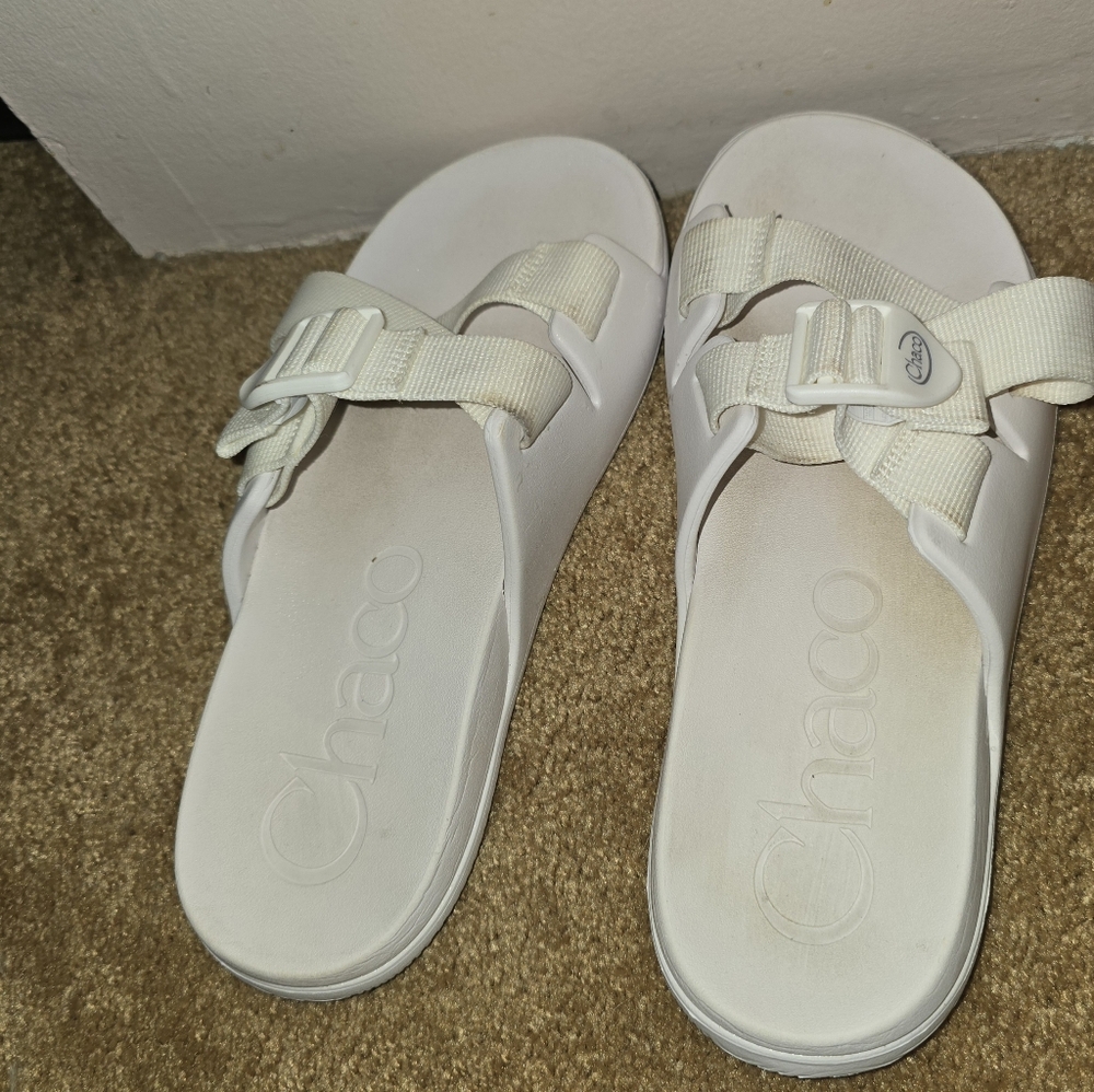 Chaco white slip on 7